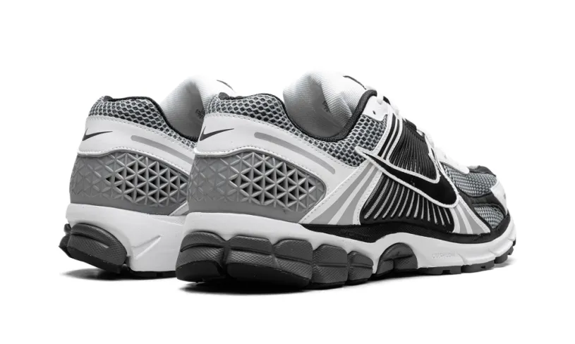 Nike Lifestyle Zoom Vomero 5 SE SP 'Black Metallic Silver'
